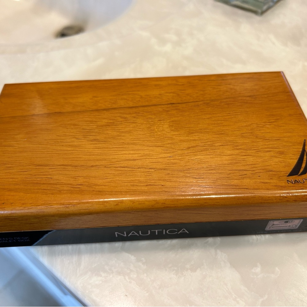 FREE with purchase: Nautica 3-piece set Stainless Steel Wine/Bottle Open… - Picture 7 of 13